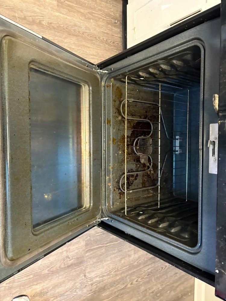 Oven before cleaning